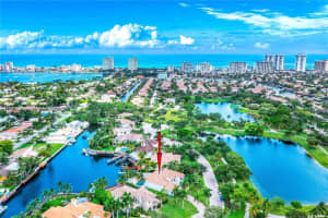 1081 Harbor Ct, Hollywood, FL 33019, Sold 04/01/22