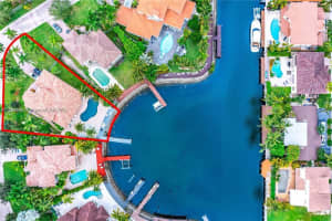 1081 Harbor Ct, Hollywood, FL 33019, Sold 04/01/22