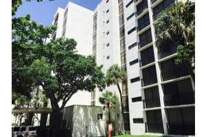 17011 N Bay Rd, Sunny Isles Beach, FL 33160, Sold 02/28/22