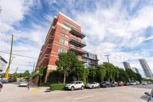 1749 NE Miami Ct APT 305, Miami, FL 33132, Sold 04/12/22