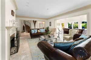 2121 Lake Ave, Miami, FL 33140, Sold 02/28/22