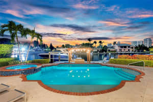 318 Holiday Dr, Hallandale Beach, FL 33009, Sold 05/18/22