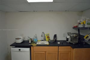 9367 Fontainebleau Blvd APT G119, Miami, FL 33172, Sold 01/20/22