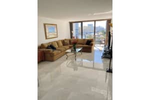 200 Leslie Dr, Hallandale Beach, FL 33009, Sold 02/11/22
