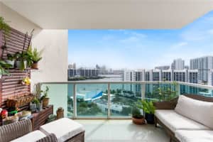 3330 NE 190th St, Aventura, FL 33180, Sold 05/16/22