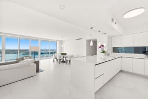 450 Alton Rd, Miami Beach, FL 33139, Sold 02/25/22