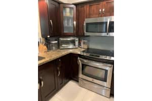 3105 NE 184th St, Aventura, FL 33160, Sold 02/25/22
