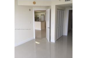 19501 W Country Club Dr, Aventura, FL 33180, Sold 03/10/22