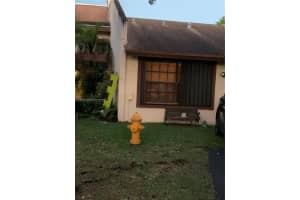 7401 SW 148th Ct, Miami, FL 33193, Sold 02/08/22