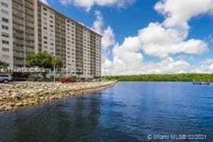 400 Kings Point Dr, Sunny Isles Beach, FL 33160, Sold 05/01/22