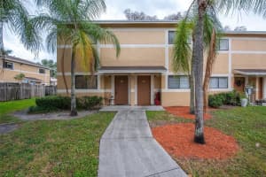 401 Palm Cir E, Pembroke Pines, FL 33025, Sold 03/04/22