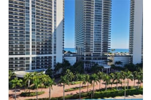 1825 S Ocean Dr PH 1, Hallandale Beach, FL 33009, Sold 03/14/22