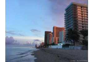 3725 S Ocean Dr, Hollywood, FL 33019, Sold 05/01/22