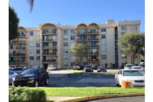 9350 Fontainebleau Blvd, Miami, FL 33172, Sold 03/03/22