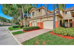 4307 Vineyard Cir, Weston, FL 33332, Sold 02/17/22