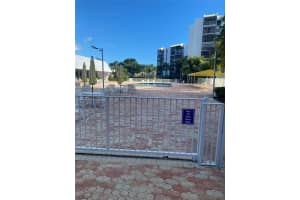 20400 W Country Club Dr, Aventura, FL 33180, Sold 03/25/22