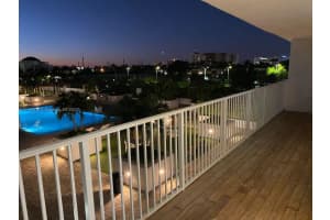 2851 NE 183rd St, Aventura, FL 33160, Sold 07/20/22