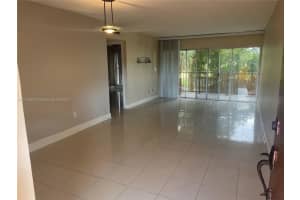 9170 Fontainebleau Blvd, Miami, FL 33172, Sold 03/25/22