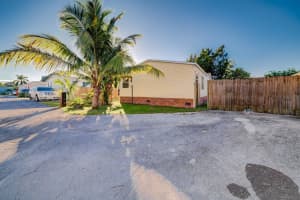 220 NE 12th Ave, Homestead, FL 33030, Sold 02/25/22