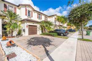 3709 NE 4th St, Homestead, FL 33033, Sold 02/25/22