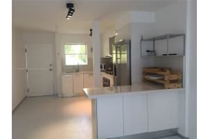 61 Collins Ave, Miami Beach, FL 33139, Sold 03/11/22