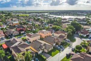 16846 SW 90th St, Miami, FL 33196, Sold 02/07/22