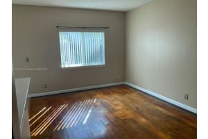 9490 Bradshaw Ln, Tamarac, FL 33321, Sold 02/11/22