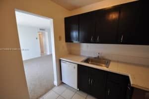 488 NW 165th St, Miami, FL 33169, Sold 05/09/22