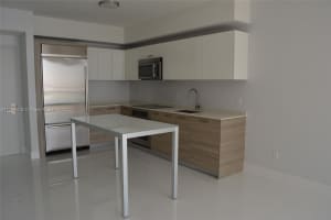 1300 Brickell Bay Dr APT 2607, Miami, FL 33131, Sold 03/14/22
