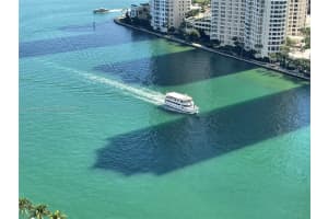 300 S Biscayne Blvd, Miami, FL 33131, Sold 03/11/22