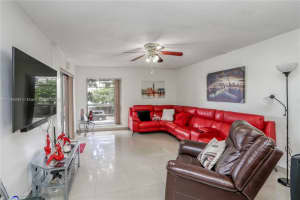 1990 W 56th St APT 1116, Hialeah, FL 33012, Sold 03/11/22