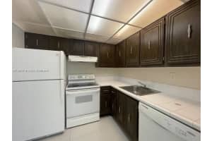 492 NW 165th St, Miami, FL 33169, Sold 03/16/22