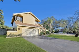 5690 SW 87th Ave, Cooper City, FL 33328, Sold 03/08/22