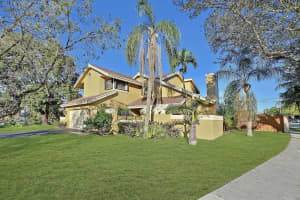 5690 SW 87th Ave, Cooper City, FL 33328, Sold 03/08/22
