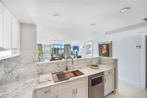 5838 Collins Ave #2f, Miami Beach, FL 33140, Sold 05/25/22