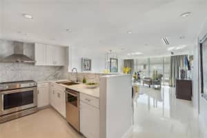 5838 Collins Ave #2f, Miami Beach, FL 33140, Sold 05/25/22