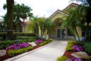 13060 Vista Isles Dr APT 211, Plantation, FL 33325, Sold 03/17/22
