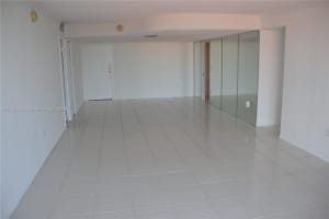 210 Seaview Dr, Key Biscayne, FL 33149, Sold 03/04/22