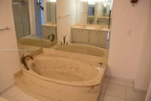 210 Seaview Dr, Key Biscayne, FL 33149, Sold 03/04/22