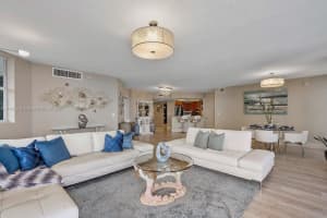 2700 N Federal Hwy, Boynton Beach, FL 33435, Sold 02/28/22