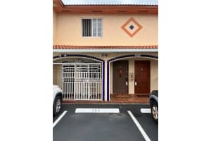 2274 W 74th St, Hialeah, FL 33016, Sold 04/08/22