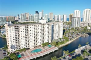 400 Kings Point Dr, Sunny Isles Beach, FL 33160, Sold 05/05/22