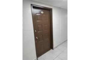 6930 NW 186th St, Hialeah, FL 33015, Sold 06/10/22