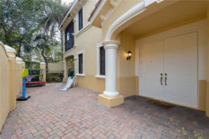 1645 Passion Vine Cir, Weston, FL 33326, Sold 03/14/22