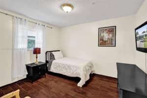 6746 Massachusetts Dr, Lake Worth, FL 33462, Sold 02/18/22