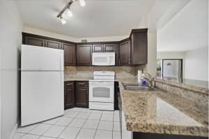 9441 Fontainebleau Blvd, Miami, FL 33172, Sold 02/08/22