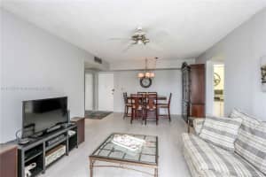 17560 Atlantic Blvd, Sunny Isles Beach, FL 33160, Sold 03/18/22
