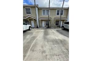 711 SW 122nd Ave, Pembroke Pines, FL 33025, Sold 02/15/22