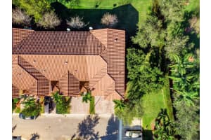 12423 Emerald Creek Manor, Davie, FL 33325, Sold 02/22/22