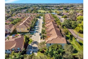 12423 Emerald Creek Manor, Davie, FL 33325, Sold 02/22/22
